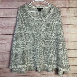 White House Black‎ Market Beautiful Poncho SzM